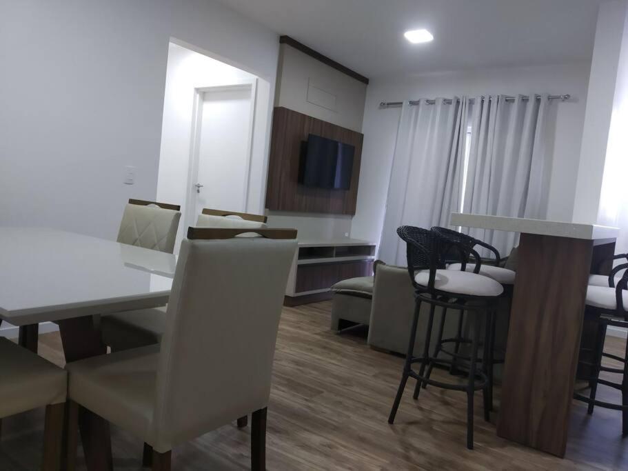 Appartamento Apartamento Praia Balneario Picarras -Beto Carrero Esterno foto